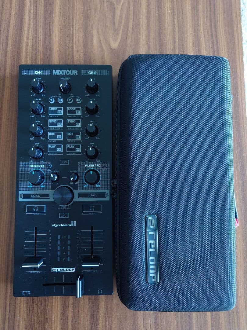 Reloop Mixtour DJコントローラー 専用ケース付き