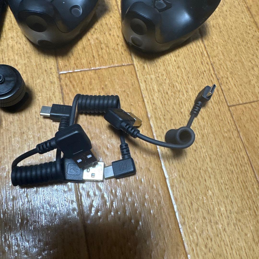 Vive tracker 3.0×3個セット＋バッテリー付きベルト3点とおまけ