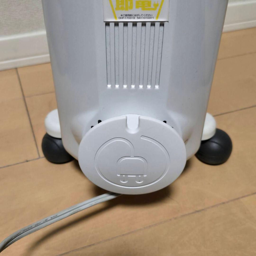 本日限定値下げデロンギオイルヒータ－RHJ35M0812-DG美品