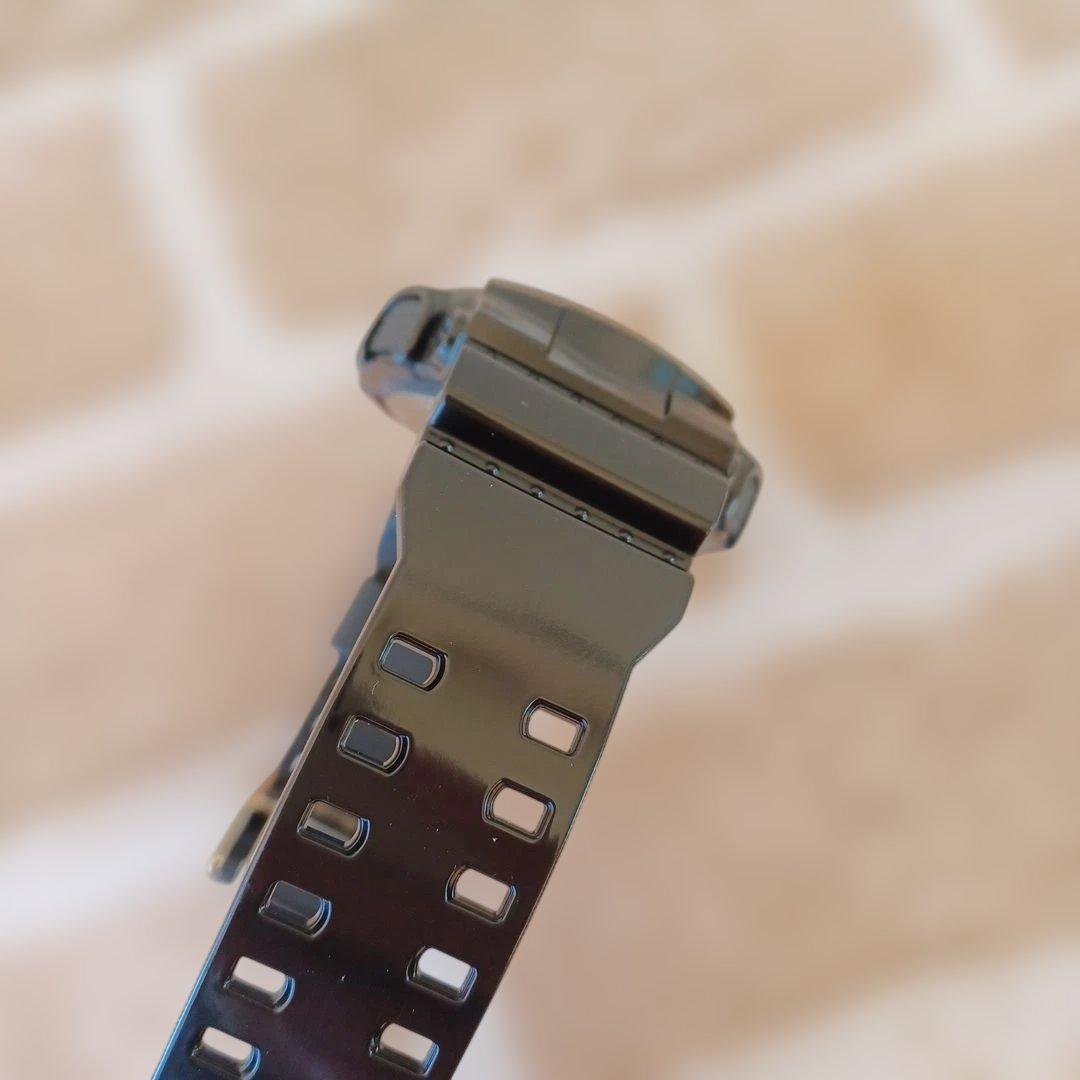 CASIO G-SHOCKジーショック腕時計 ゴールド&ブラック 人気爆発中