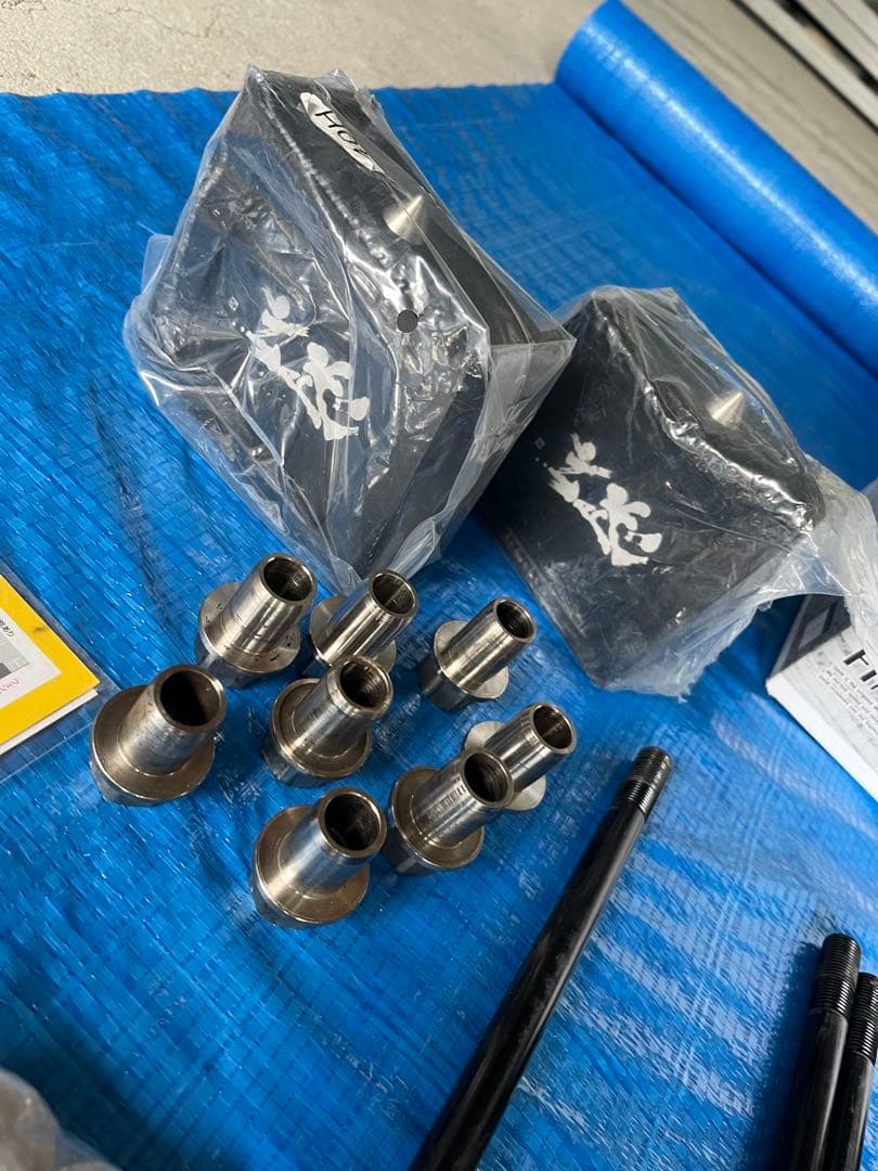 200系ハイエース 4インチダウンブロック 玄武 GenB