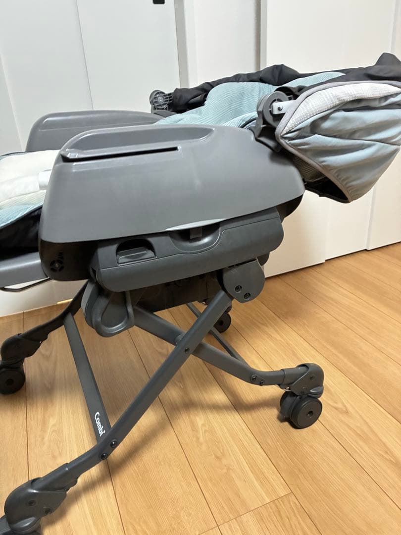 コンビ　ネムリラ　AUTO SWING BEDi Long スリープシェルEG