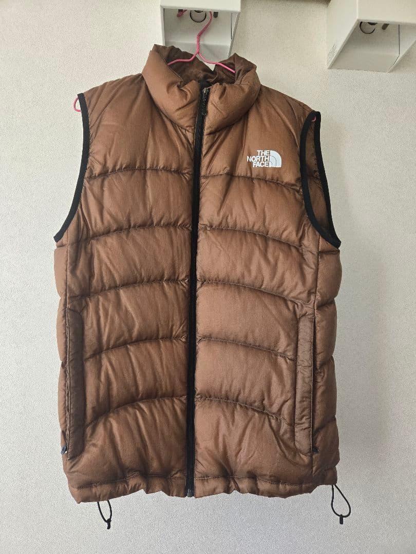 美品　大人気　ノースフェイス　アコンカグアダウンベスト　メンズS