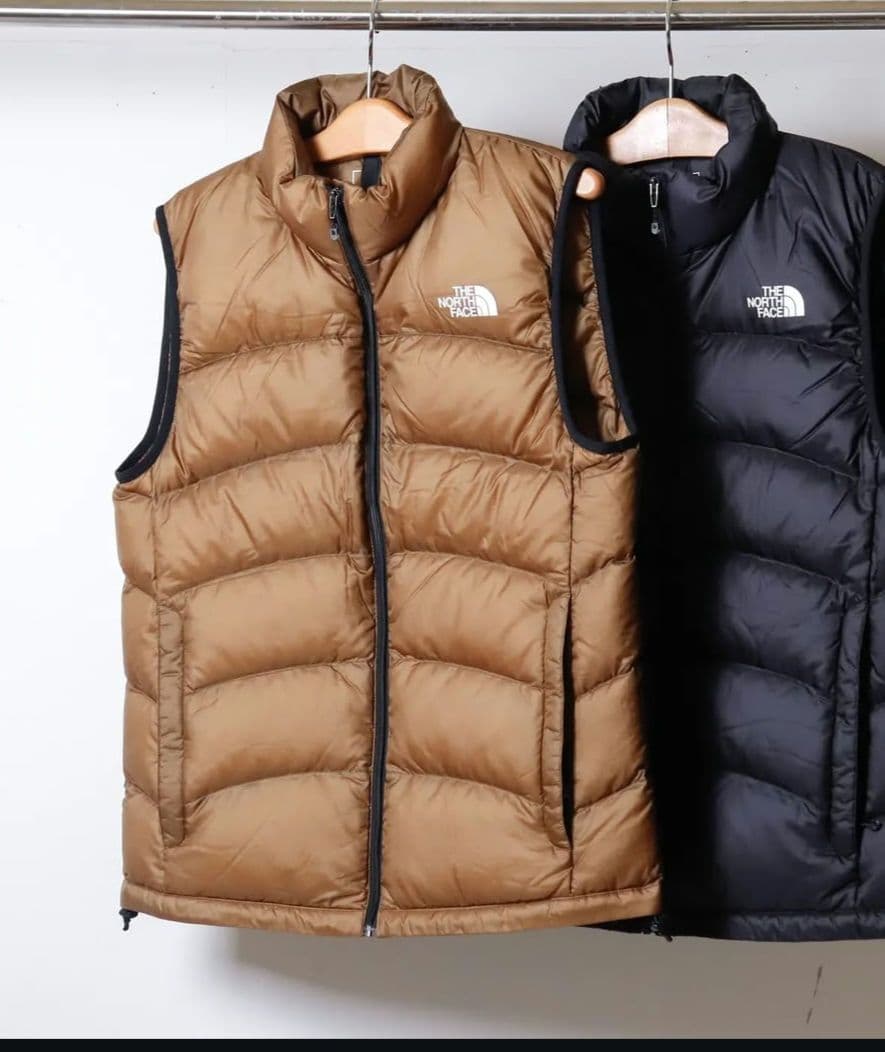 美品　大人気　ノースフェイス　アコンカグアダウンベスト　メンズS