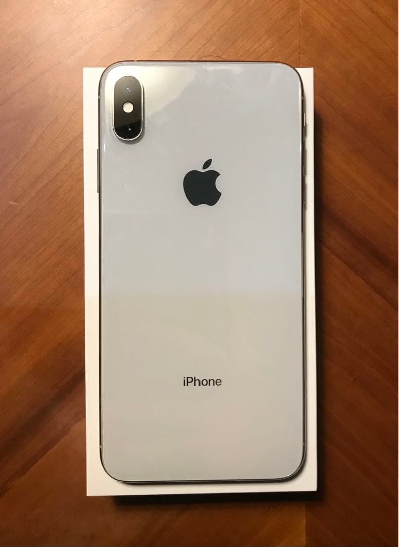 ★ iPhone xsmax 256GB 本体　美品　匿名発送　★