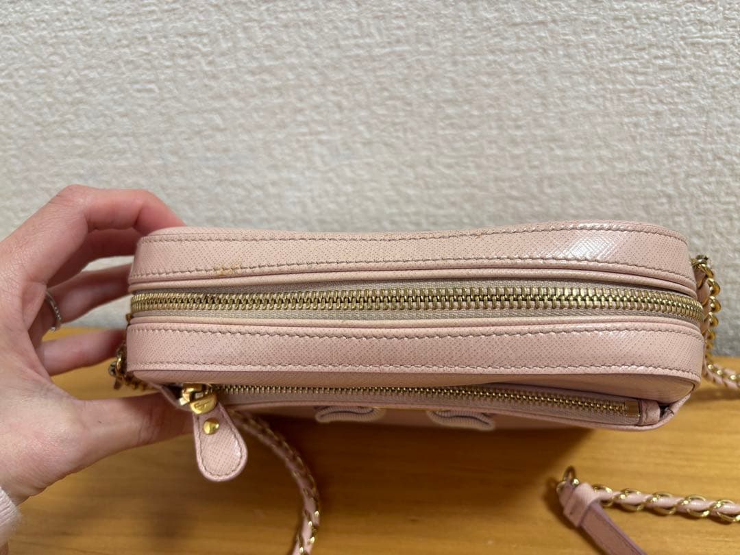 P*e様 フェラガモ ショルダーバッグ　ヴァラ　リボン