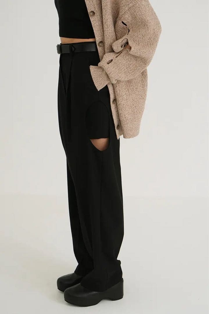 CLANEクラネSIDE CIRCLE CUT PANTSサイズ2新品送料込み