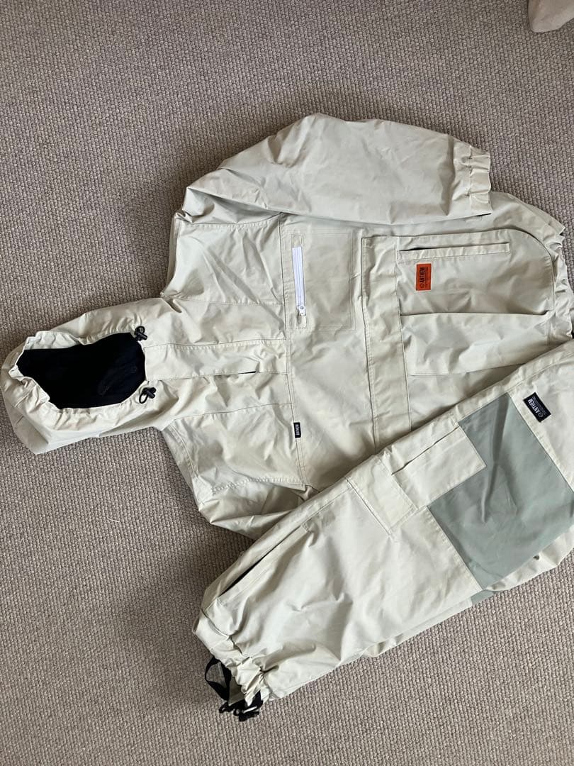 ANTHEM ユニセックス　スノーボードウェア　上下セット