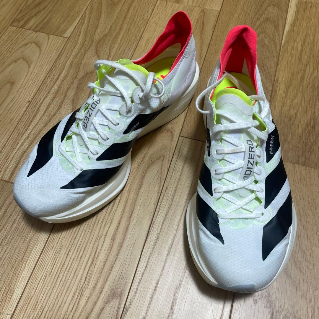 アディゼロ　タクミセン11