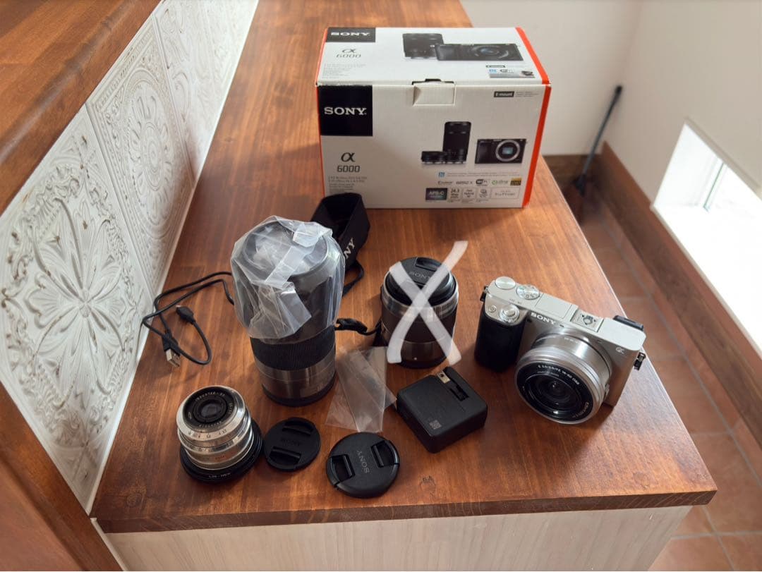 SONY α6000 ダブルズームセット＋オマケ少し