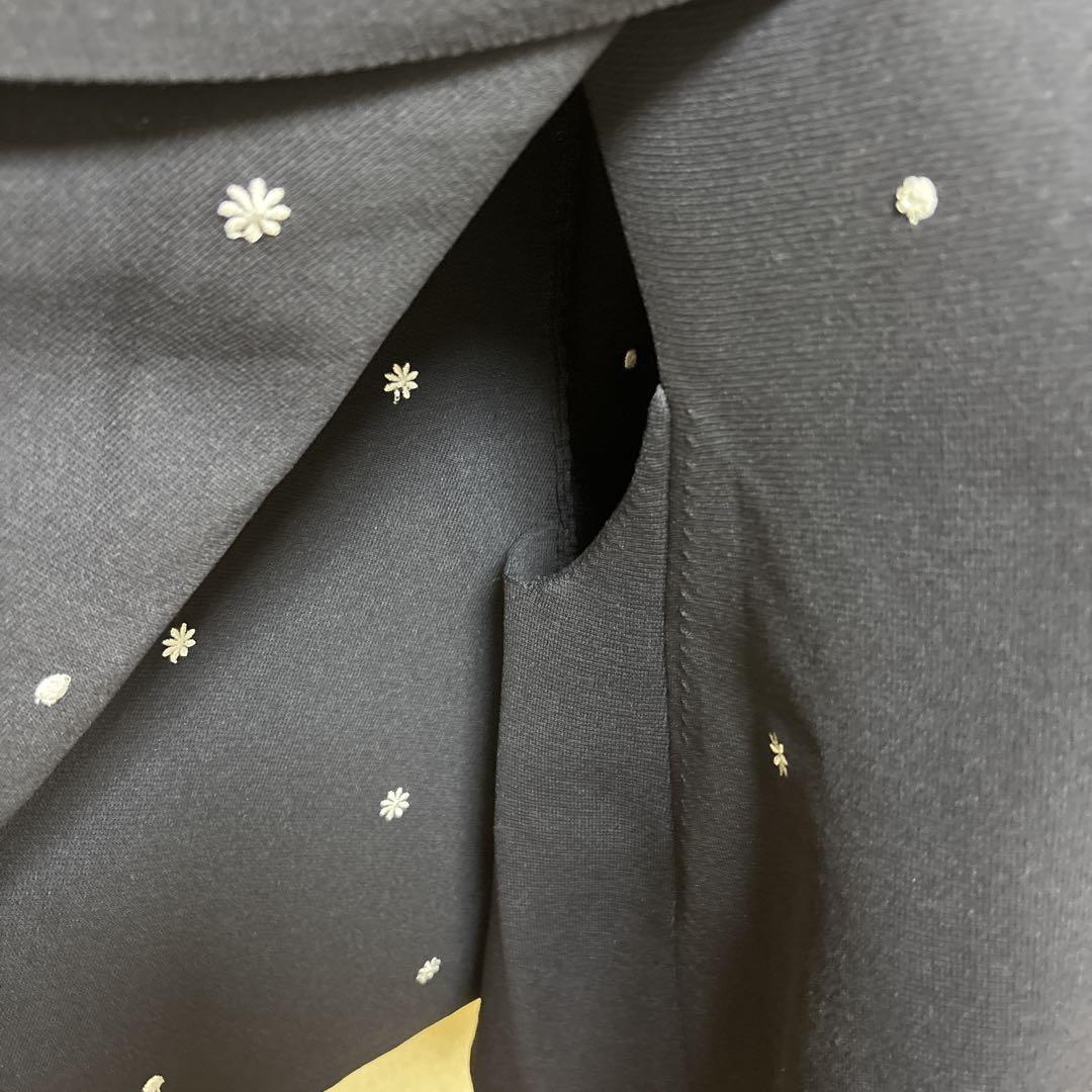 【極美品】ユナイテッドアローズ　エンブロイダリー　フラワー　ケープ　ニット　濃紺