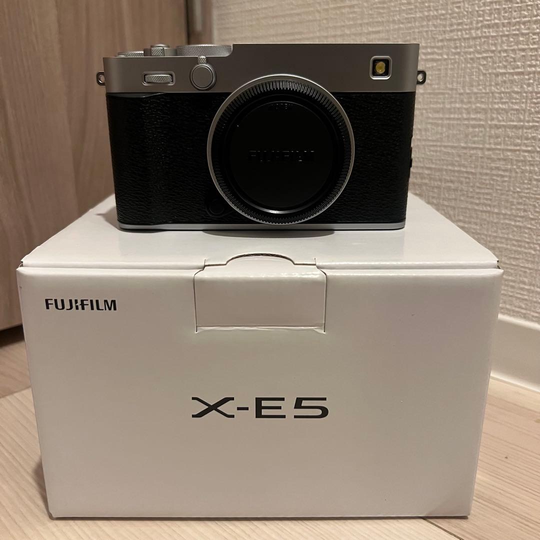 FUJIFILM X-E5 ミラーレス一眼 シルバー