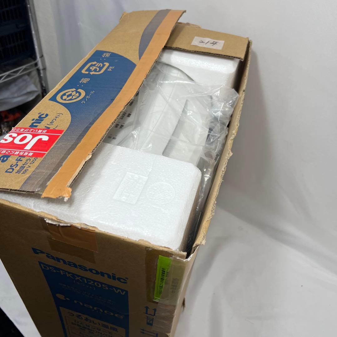 Panasonic 加湿　セラミック　ファンヒーター DS-FKX1205-W