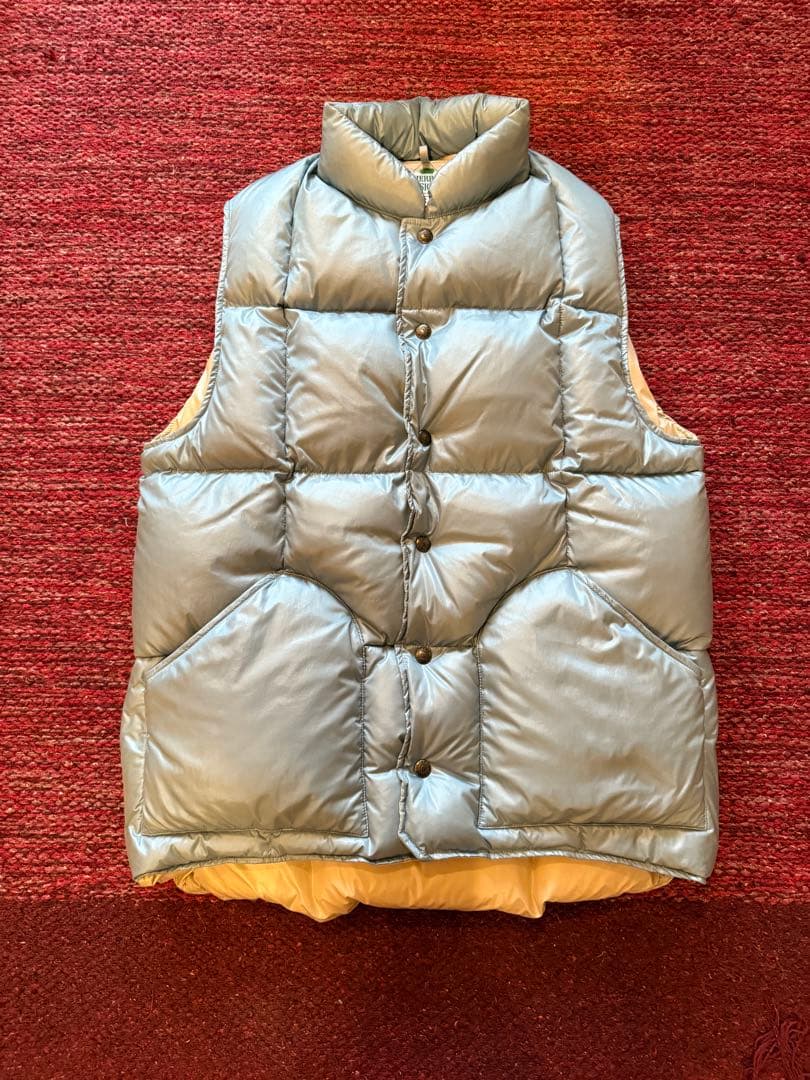 BEAMS PLUS 【別注】SIERRA DESIGNS DOWN VEST