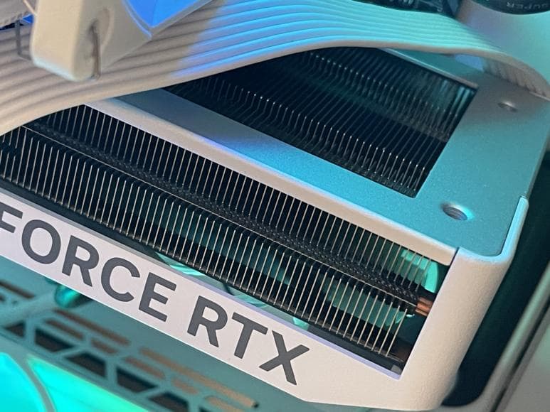 グラフィックボード・グラボ・ビデオカード RTX4060Ti 8gb Gigabyte AERO