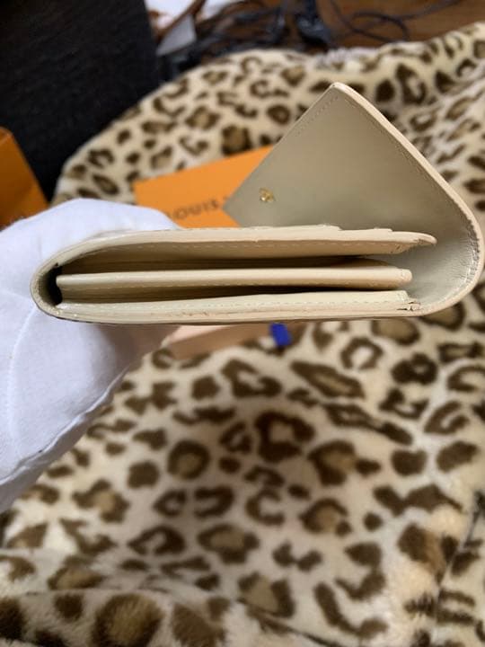 ルイヴィトン　ヴェルニ長財布