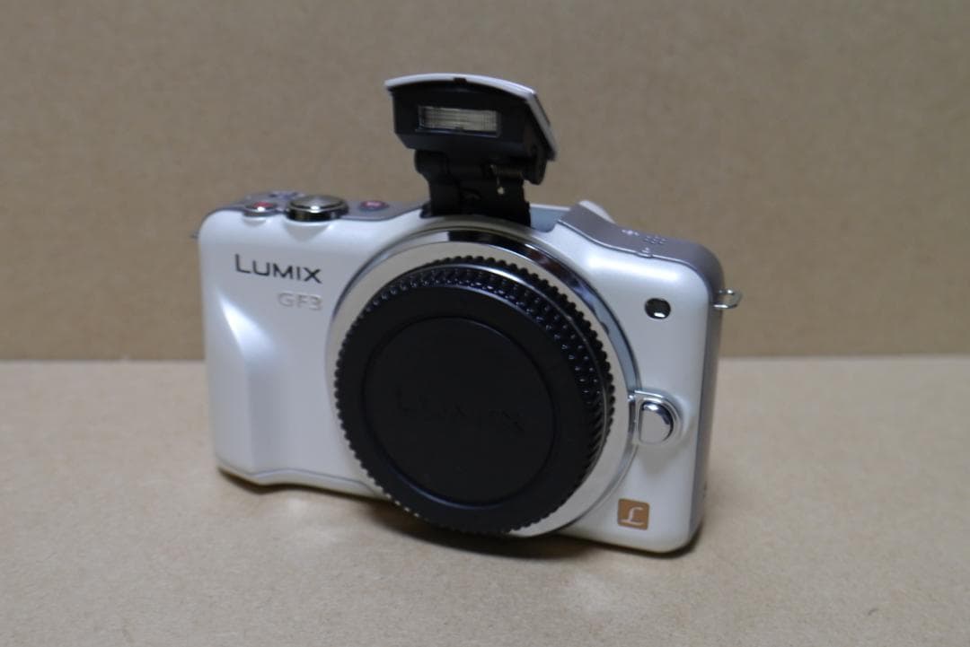【美品・動作品】Panasonic LUMIX GF3 レンズキット ホワイト