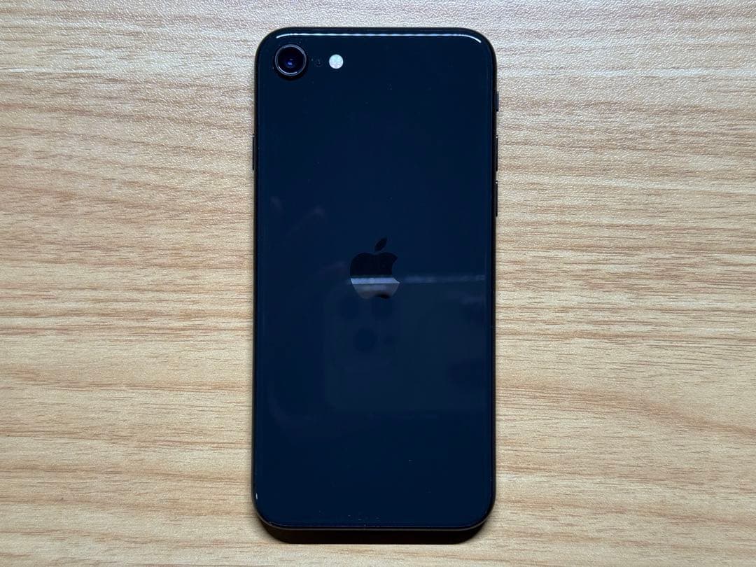 iPhone SE2 本体 ブラック 128GB