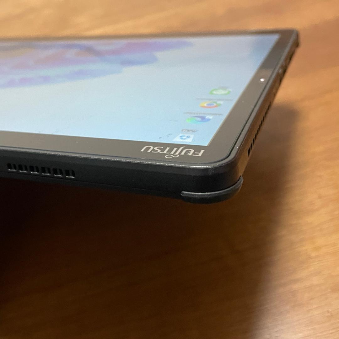 大画面13.3インチ 軽量で使いやすい富士通タブレット Corei5 カメラ付き