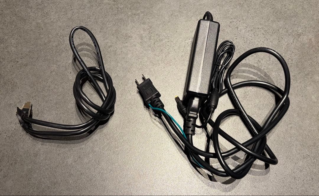 6TB HDD付 UGREEN NASync DXP2800 2ベイデスクトップ