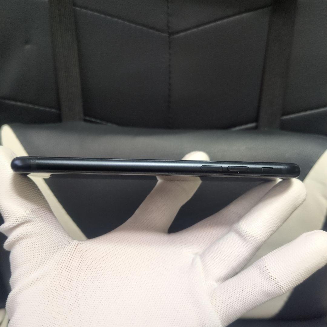 87 画面傷無　iPhone　se3 第3世代　64gb SIMフリー　黒　ブラ