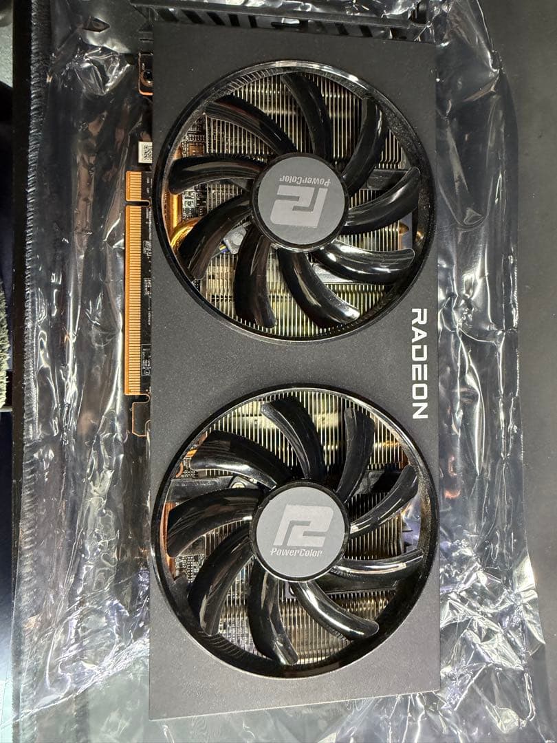 PowerColor Radeon RX 6700 XT 本体