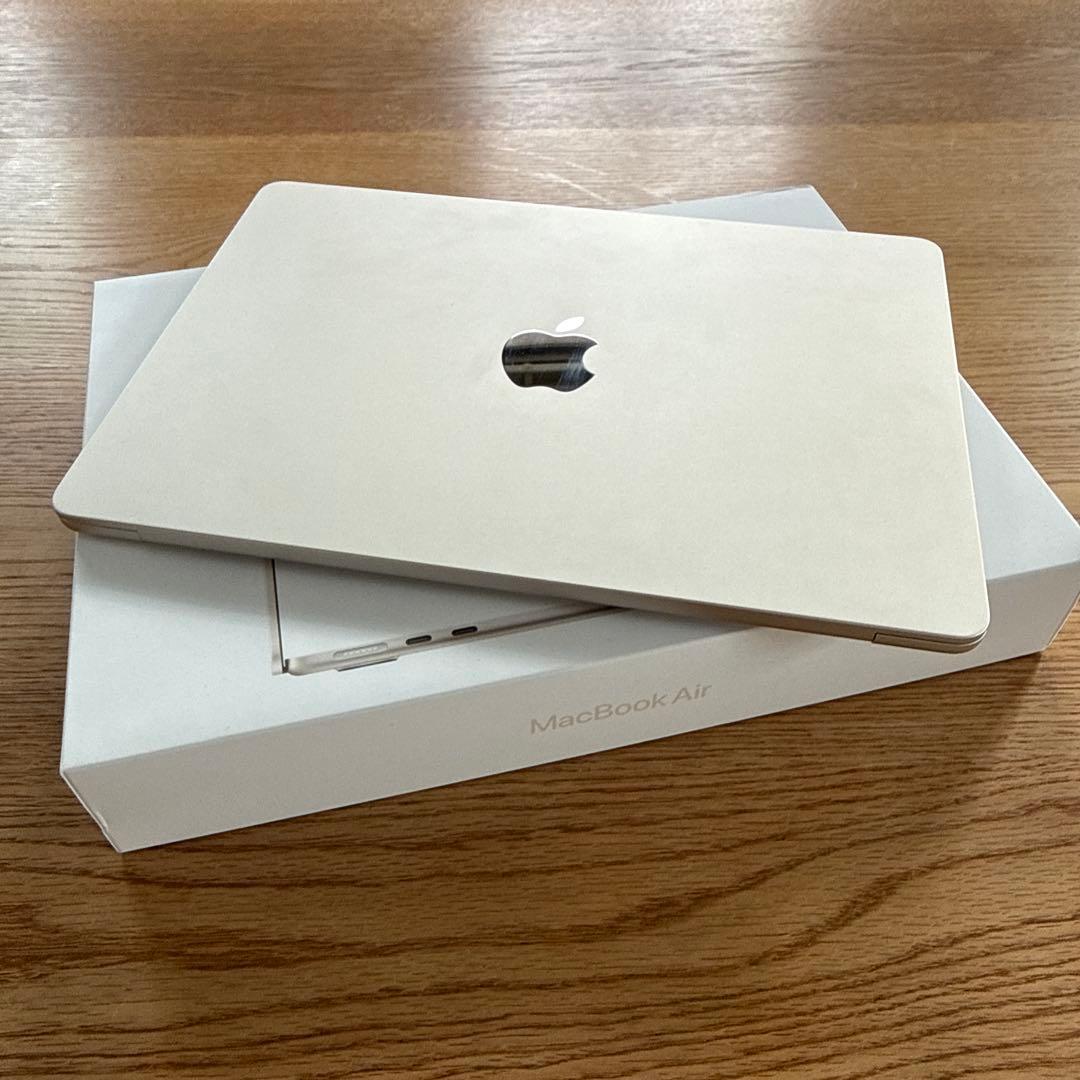 Apple MacBook Air 13インチ