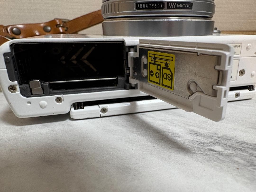 OLYMPUS オリンパス PEN Lite E-PL3 レンズキット