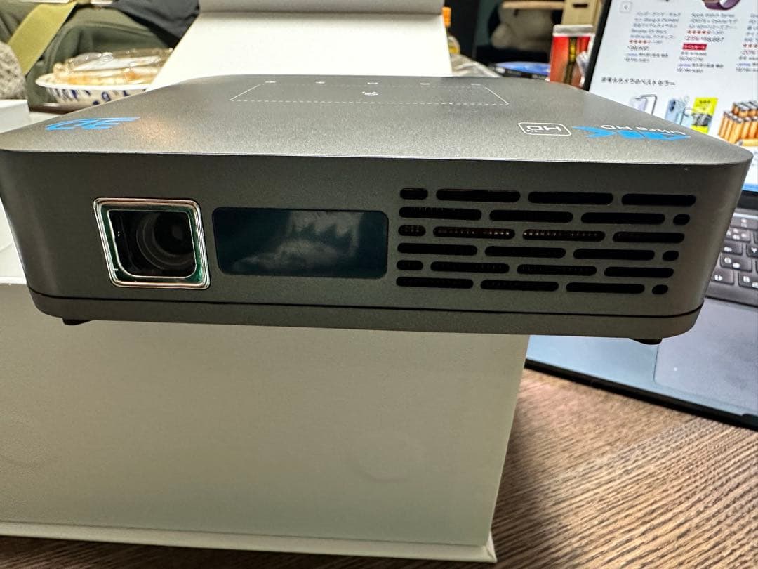 4K Ultra HD 3Dプロジェクター本体