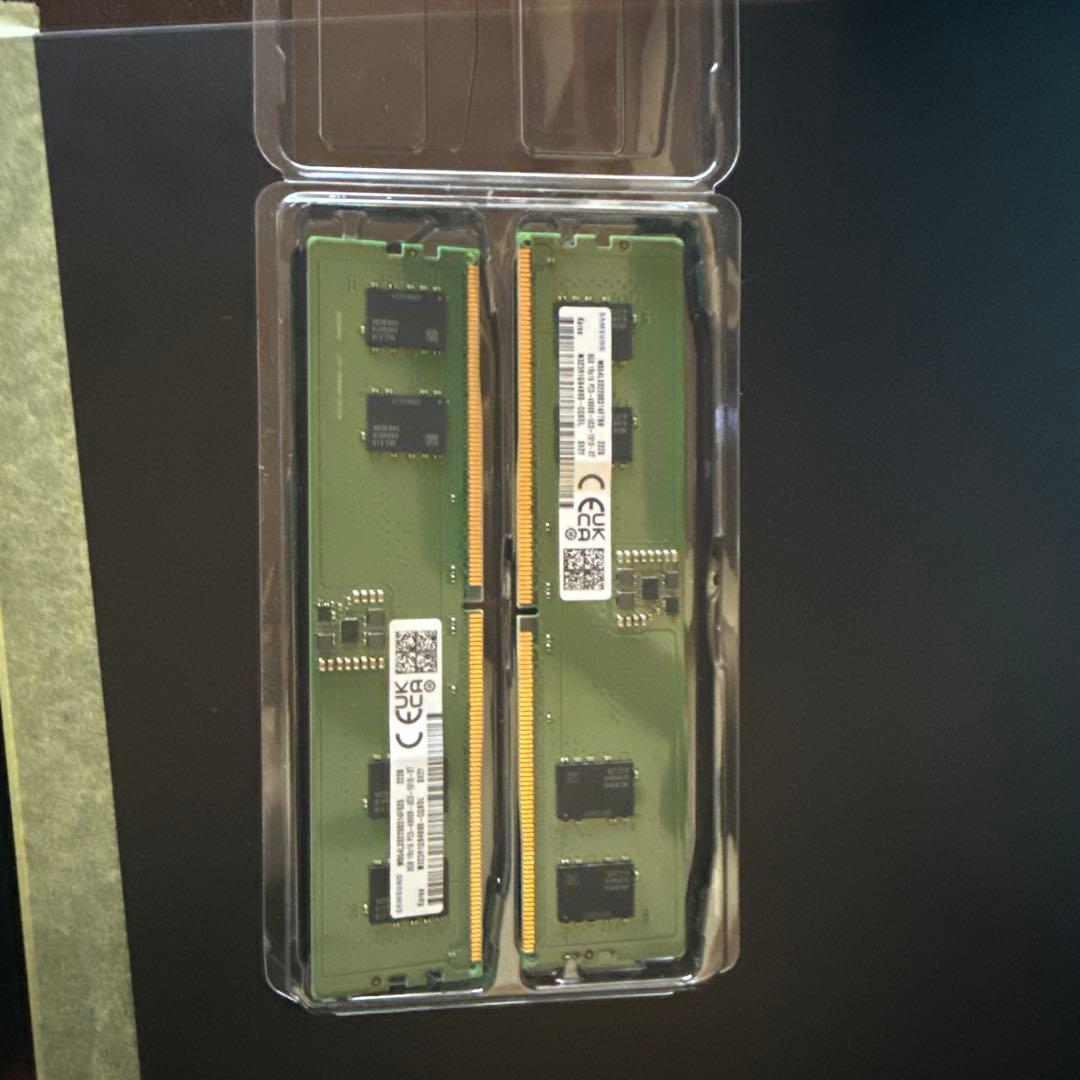 Samsung 8GB DDR5メモリ PC5-4800B 2枚