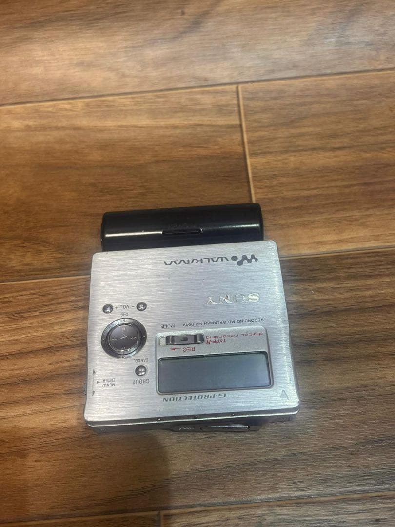 SONY ウォークマン MDプレーヤー MZ-R909 動作未確認 現状渡し