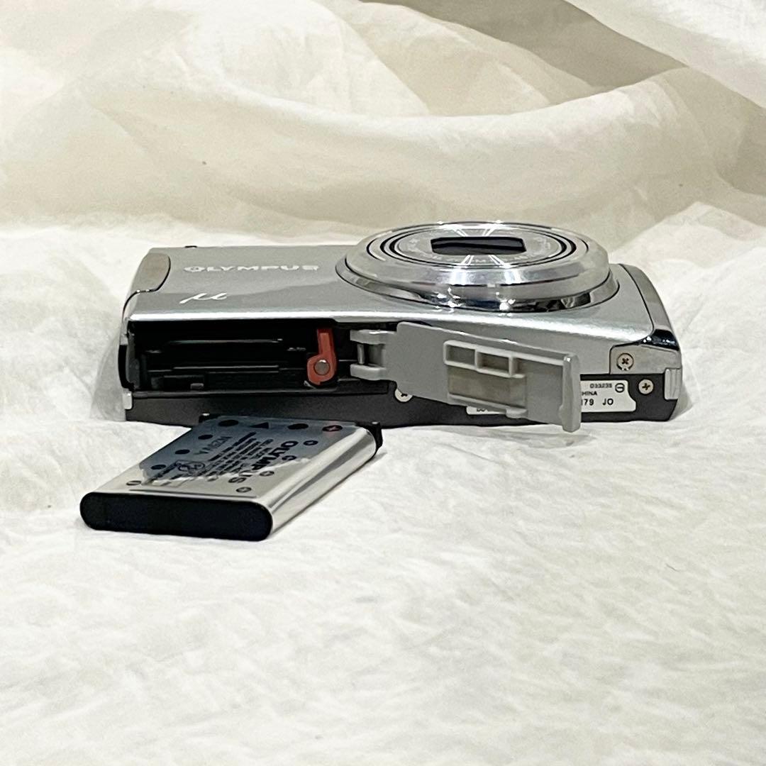 美品 OLYMPUS オリンパス μ ミュー 1060 シルバー デジカメ