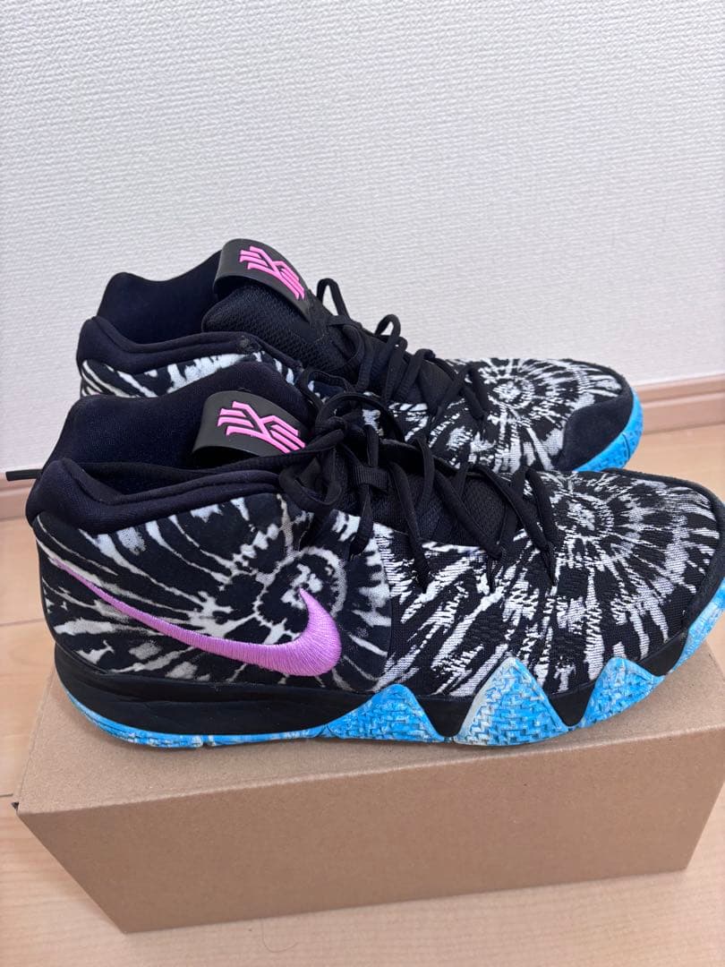 ジ*ン様 Nike Kyrie 6 ブラック/ホワイト/ブルー/ピンク