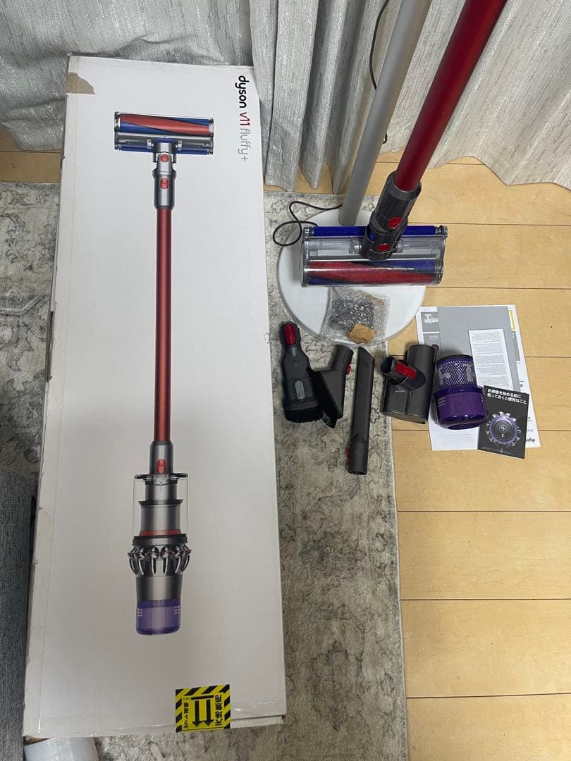【美品】Dyson コードレスクリーナー V11 sv14 スタンド付け