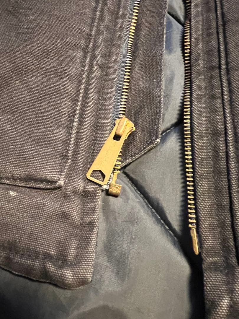 カーハート　ベスト　ブラック