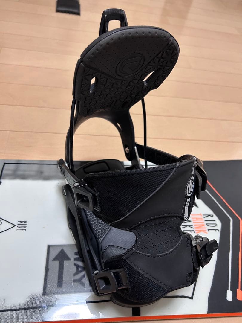 [シーズン到来！]スノーボード FLOWバインディングなど丸ごとセット