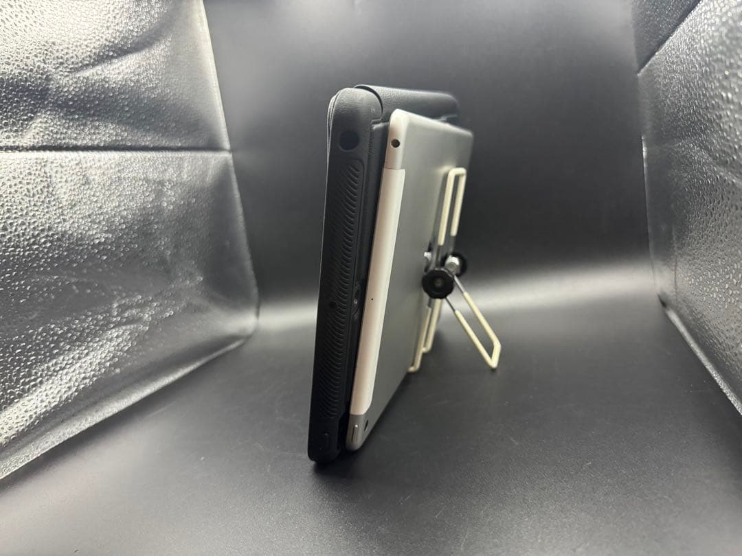 90%SIMフリーお絵かきipadスタンド型ハードケースキーボードペンシル