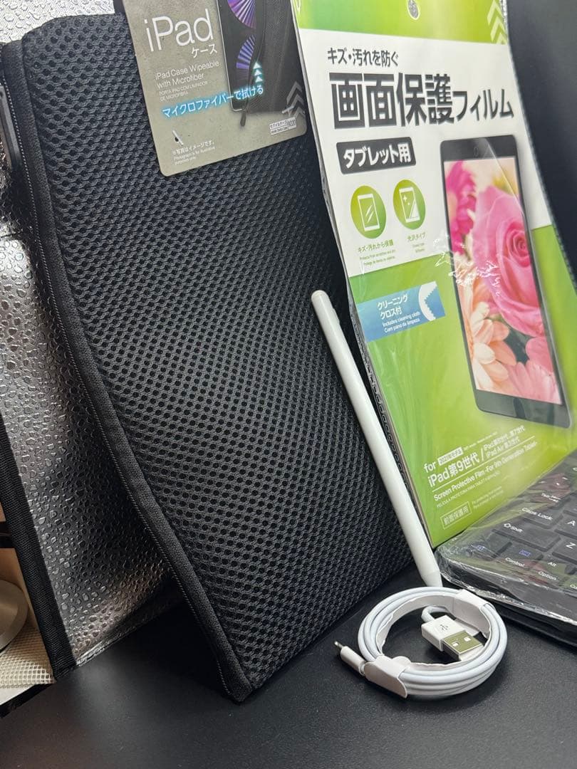 90%SIMフリーお絵かきipadスタンド型ハードケースキーボードペンシル