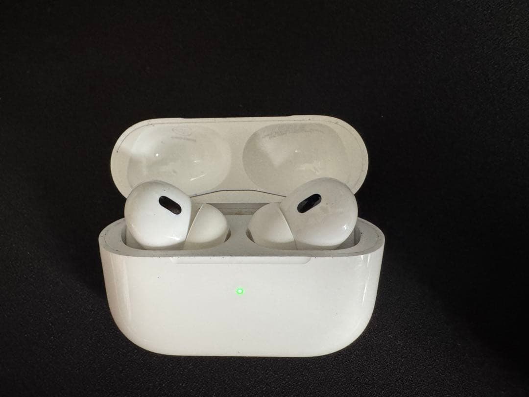 AirPods Pro 2 (USB-C) 本体 ケース付き