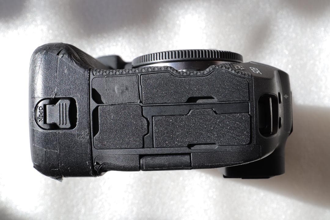 Canon EOS R3 ボディ（箱、他付属、美品）予約済み