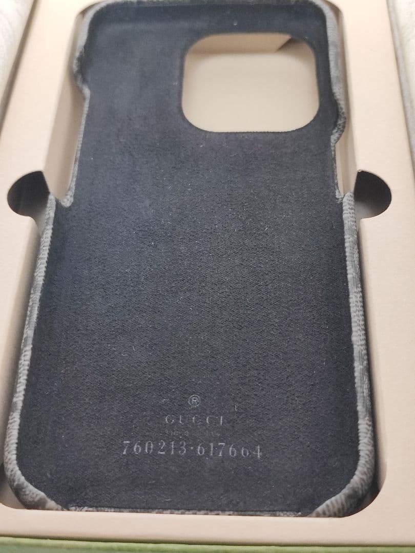 ♡R♡ 新品 未使用 GUCCI iPhone 15 PRO ケース