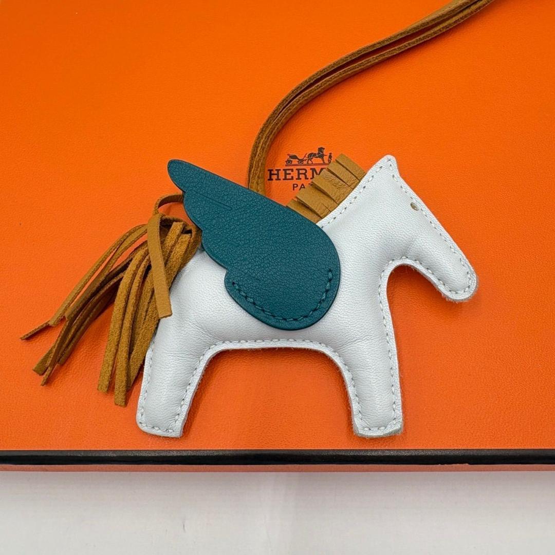❣️エルメス❣️HERMESロデオペガサスPMアニョーミロブリープリュム【美品】