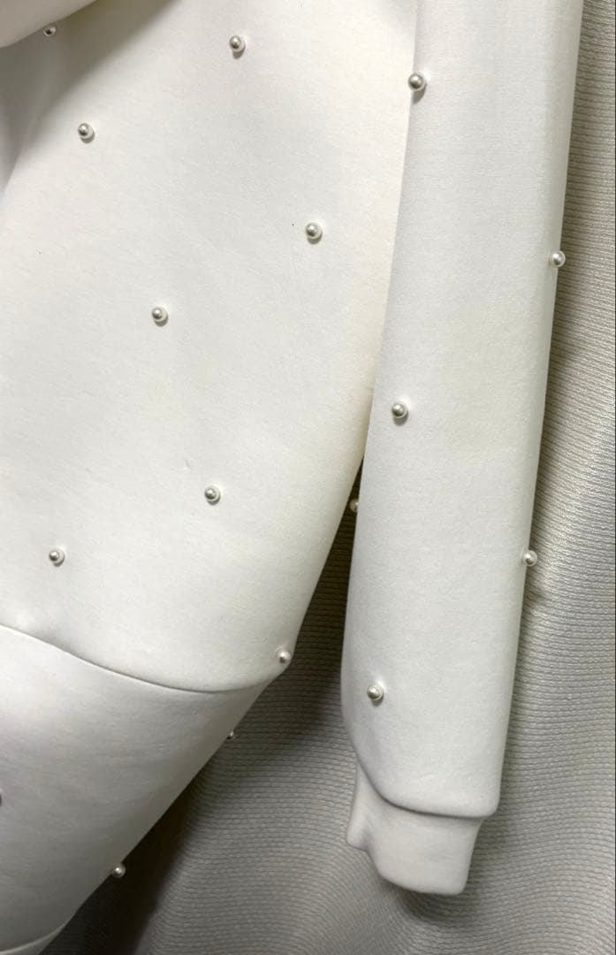 THE HANYコラボ 20th Chesty パール装飾フード付きパーカー