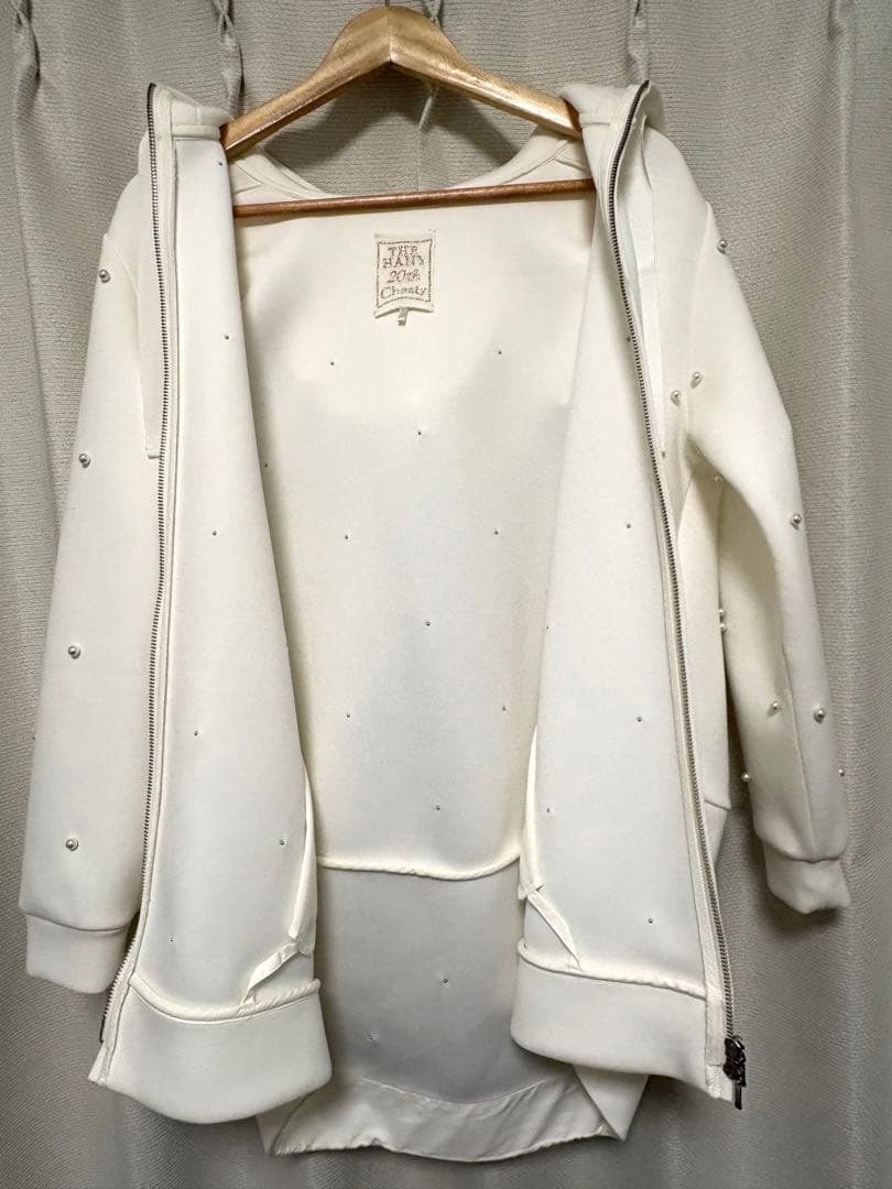 THE HANYコラボ 20th Chesty パール装飾フード付きパーカー