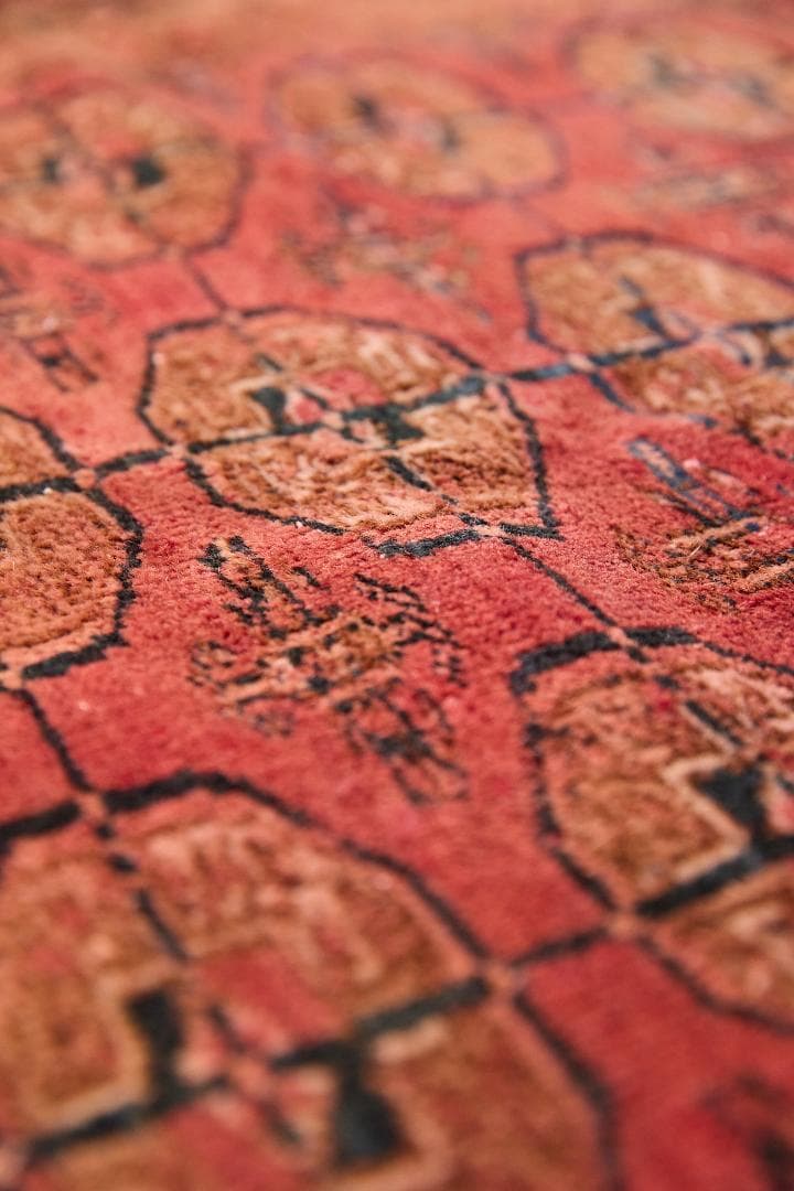 アンティークラグ　トルクメン族 エルサリ（189×135cm）赤　黒　茶