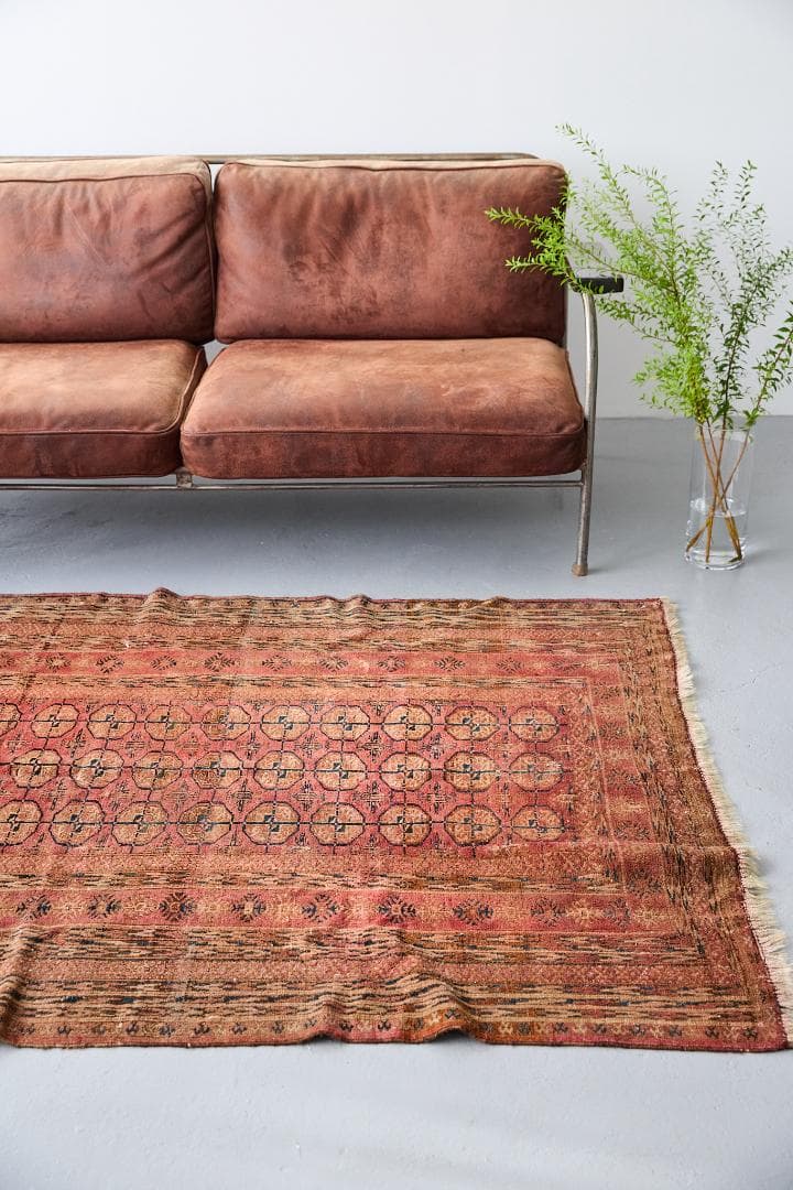 アンティークラグ　トルクメン族 エルサリ（189×135cm）赤　黒　茶