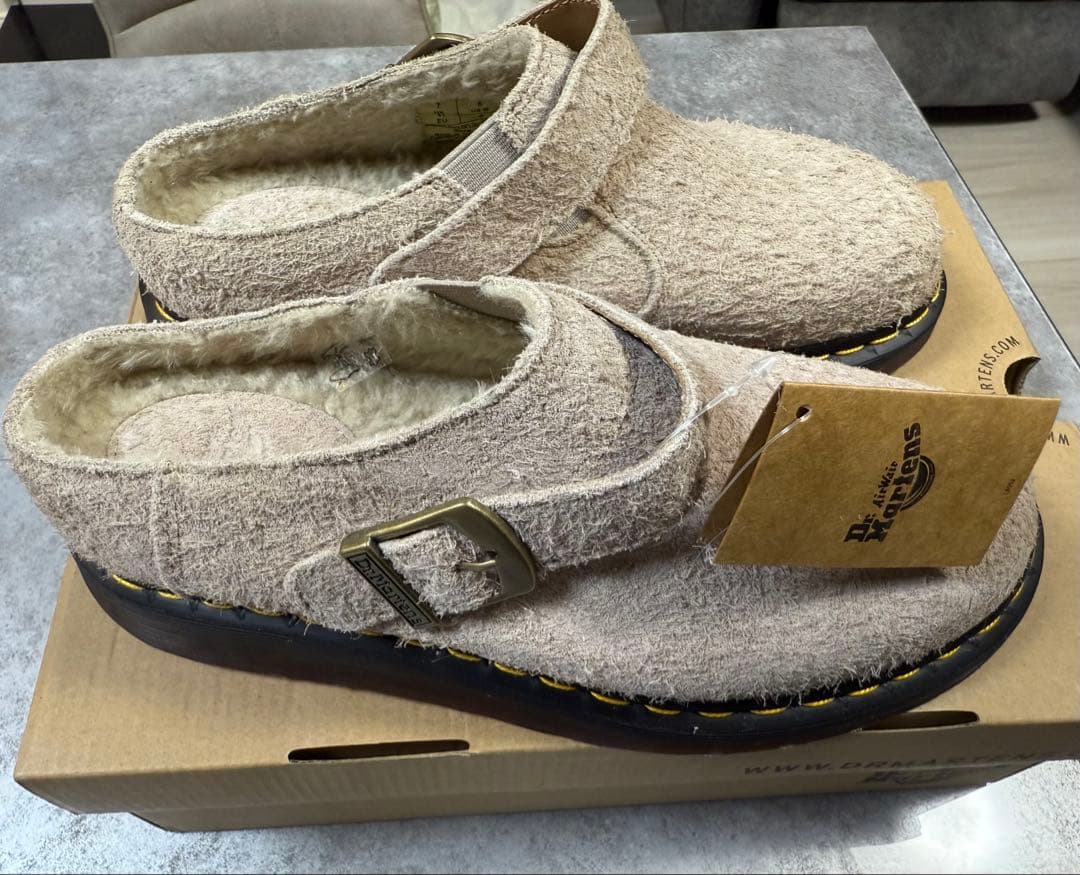 【新品未使用】Dr.Martens ISHAM スエードサンダルUK7 26cm