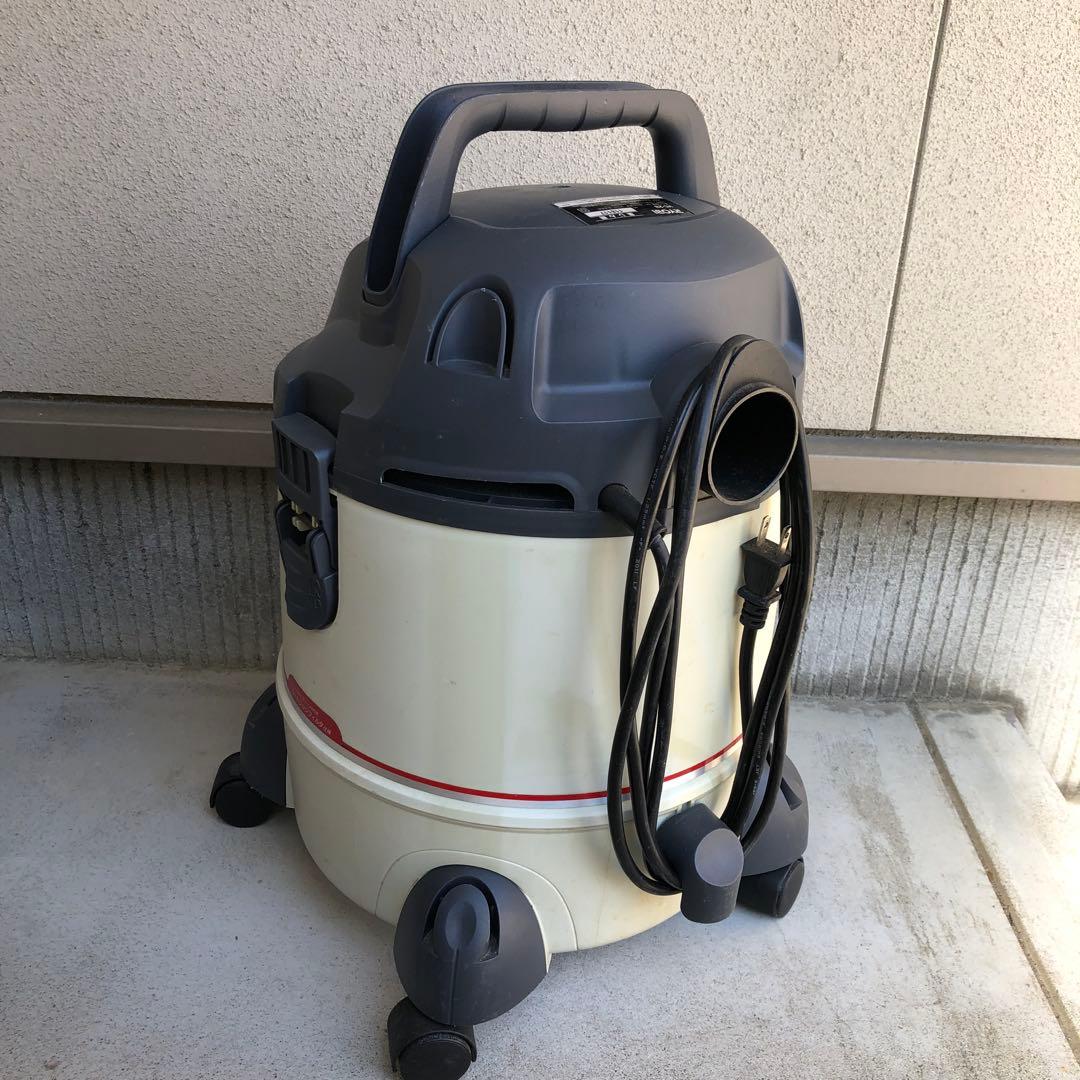 IYU　乾湿両用【水も吸い取り出来ます】 リョービ集じん機