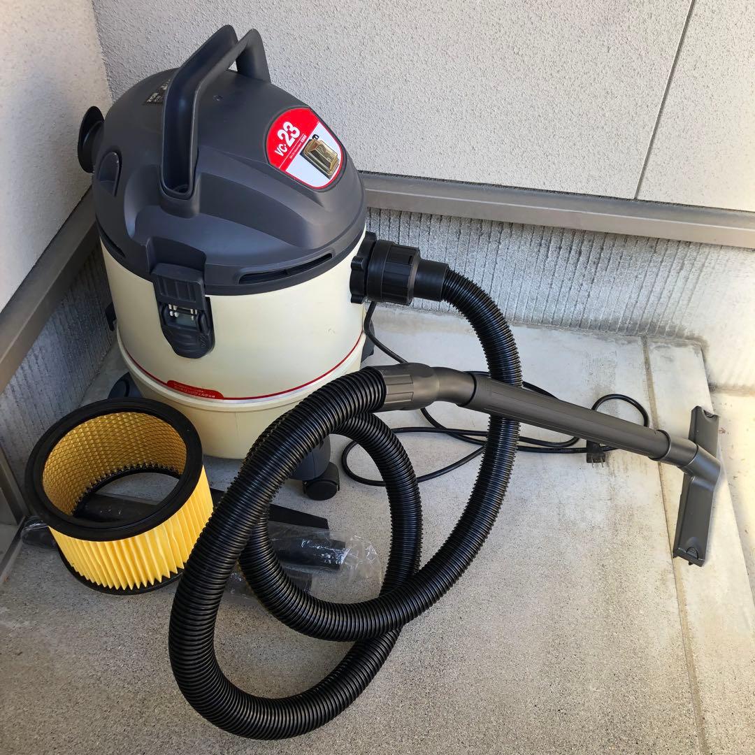 IYU　乾湿両用【水も吸い取り出来ます】 リョービ集じん機