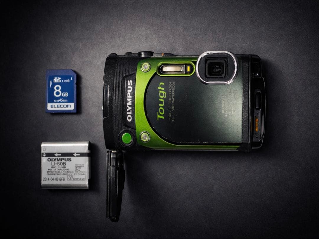 OLYMPUS Tough デジタルカメラ グリーン